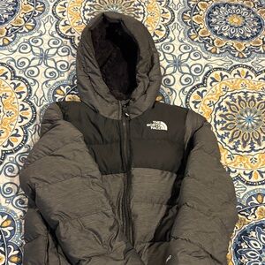 The North Face Men's Black and Gray Puffer Jacket